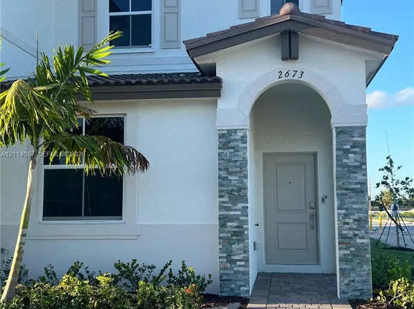 2673 SE 28th St, Homestead, FL 33035