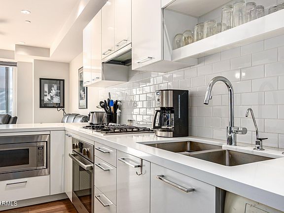 4th image of 4422 N 75th St Unit 4002
