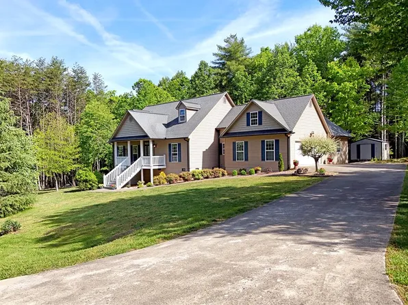 146 Creek Hollow Ln, Blairsville, GA 30512