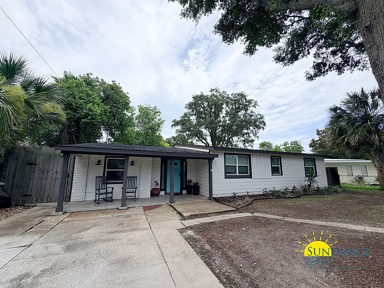 3 Choctawhatchee Rd SE — Photo 1