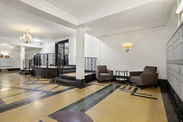 Rented by Compass | media 13