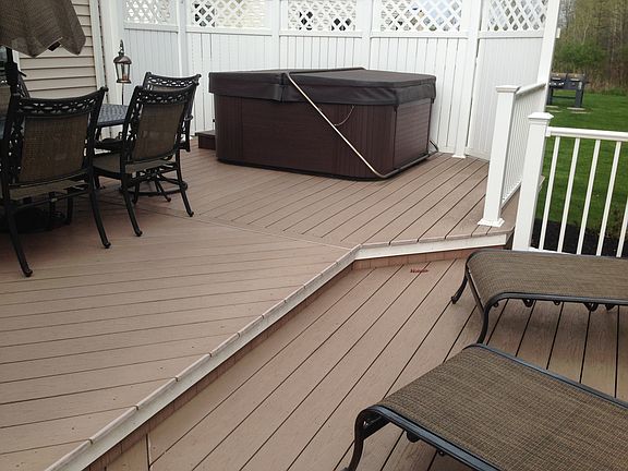 5th image of 490 Riverwalk Dr