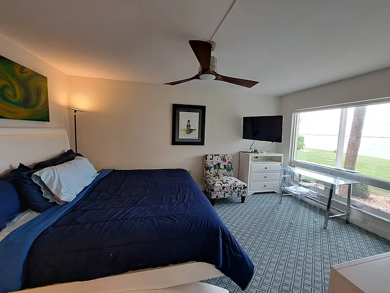 1 Colony Point Dr — Photo 16