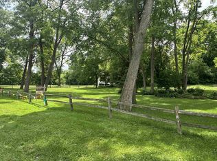 164 Rock Cir, Edgerton, WI 53534