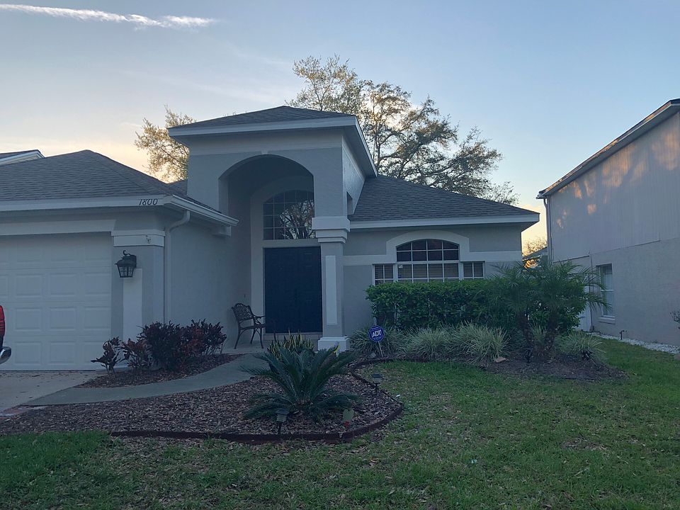 2nd image of 1800 Westpointe Cir