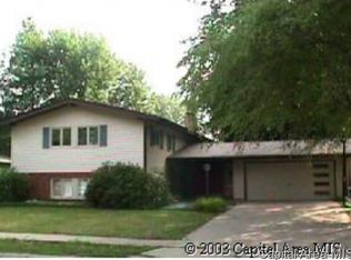 2320 Westview Dr, Springfield, IL 62704