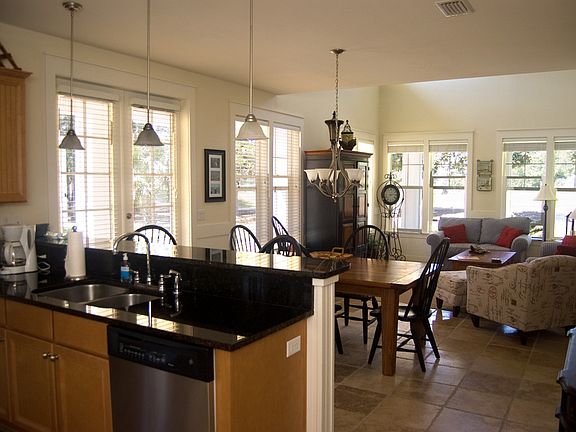 Wonderful open floor plan with 3 bedrooms and 3 baths