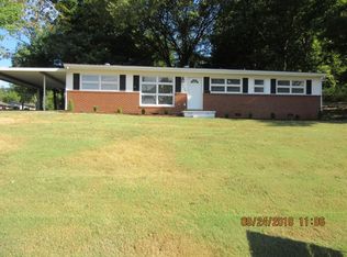 2040 Woodbine St, Kingsport, TN 37660