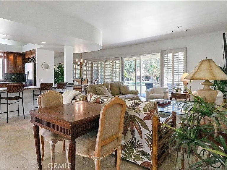 76975 Robin Dr — Photo 1