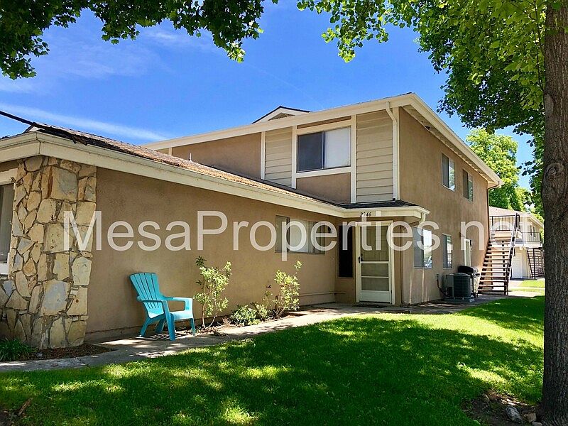 1st image of 2946 Winfield Ave