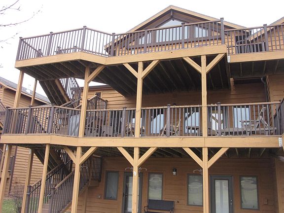 3rd image of 1822 Parkland Dr #706