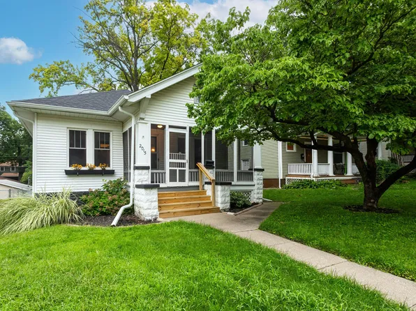 2015 Tremont Ave, Davenport, IA 52803