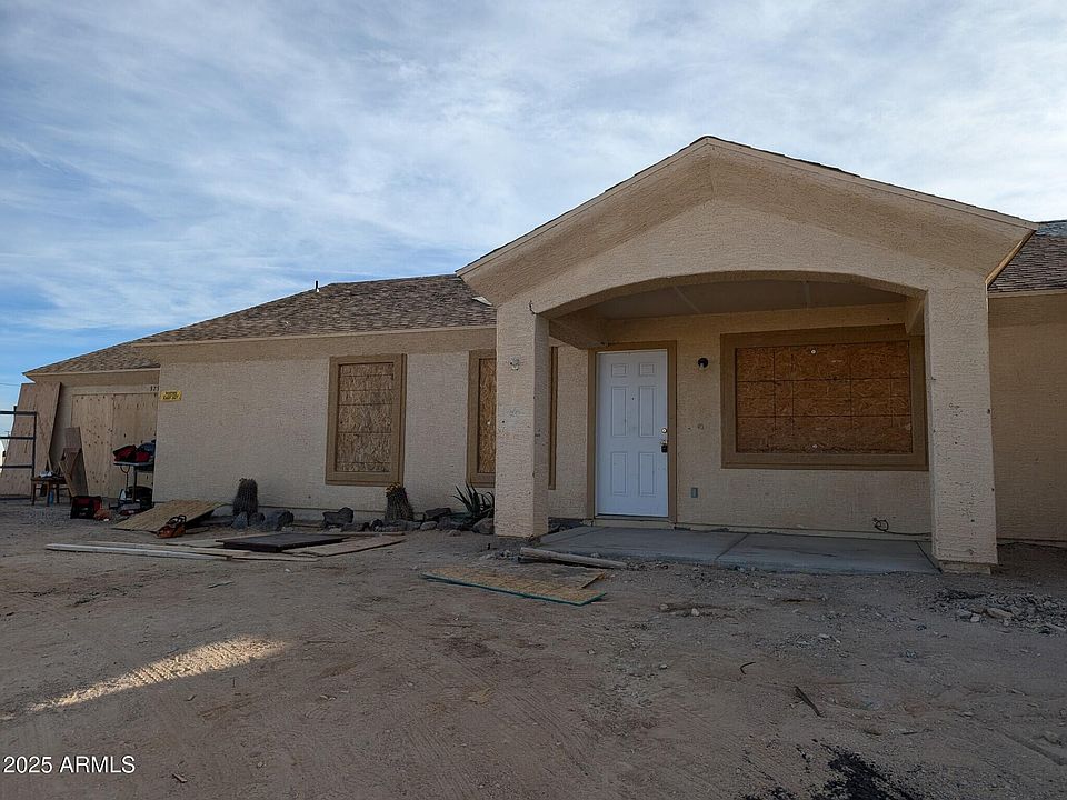 1st image of 37909 W RAYMOND Street