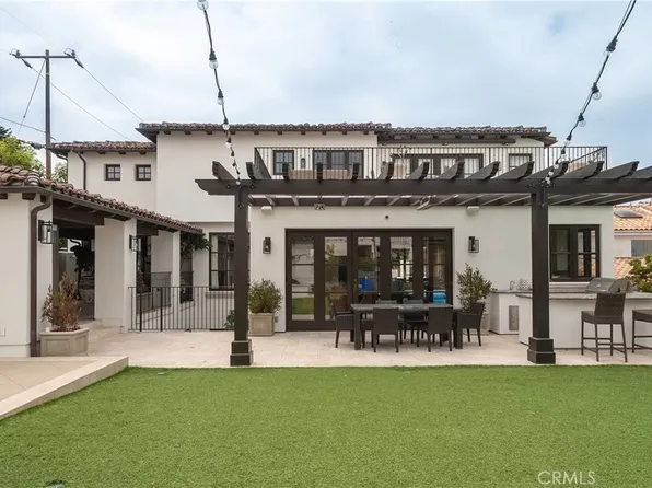 901 Pacific Ave, Manhattan Beach, CA 90266