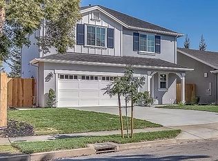 1002 S School St, Lodi, CA 95240