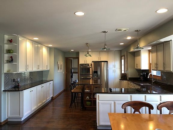 4th image of 6103 Brittney Ln