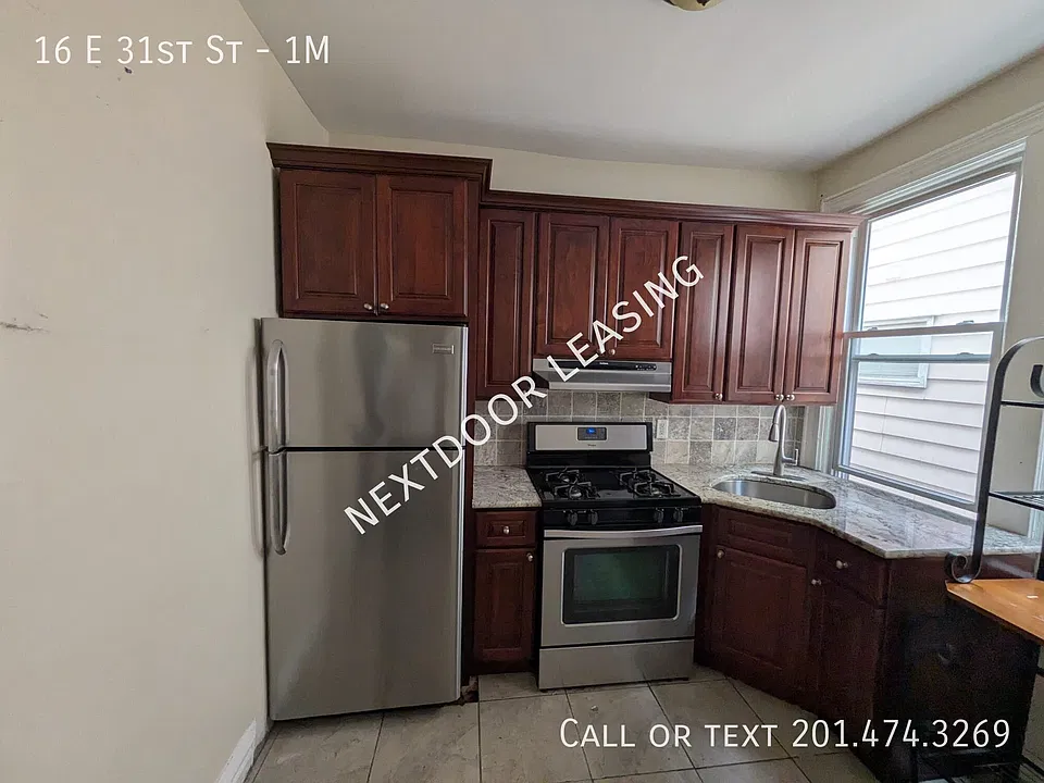 16 E 31st St #1M