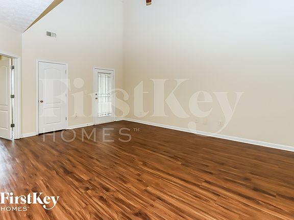 2nd image of 1128 McConaughy Ct
