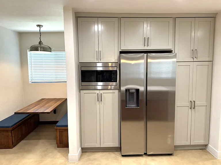 426 S Stratford Dr — Photo 9