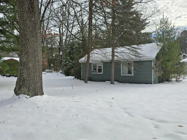 1421 Pine St, Wellston, MI 49689