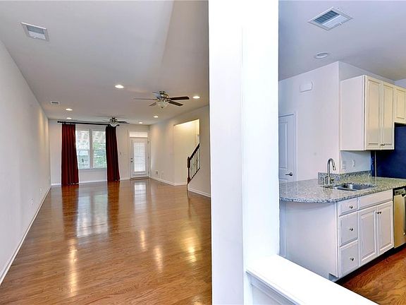 3rd image of 113 Bigler Dr