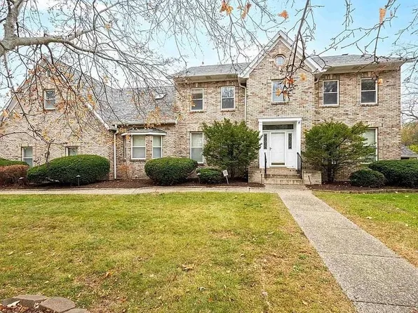 4014 Forest Rd, Davenport, IA 52807