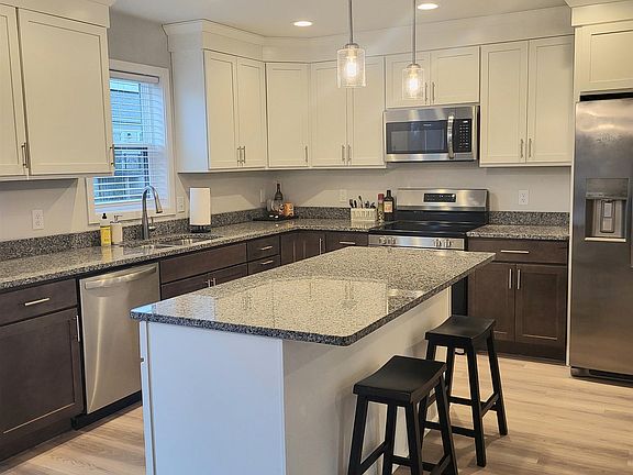 3rd image of 2308 Odegard Dr