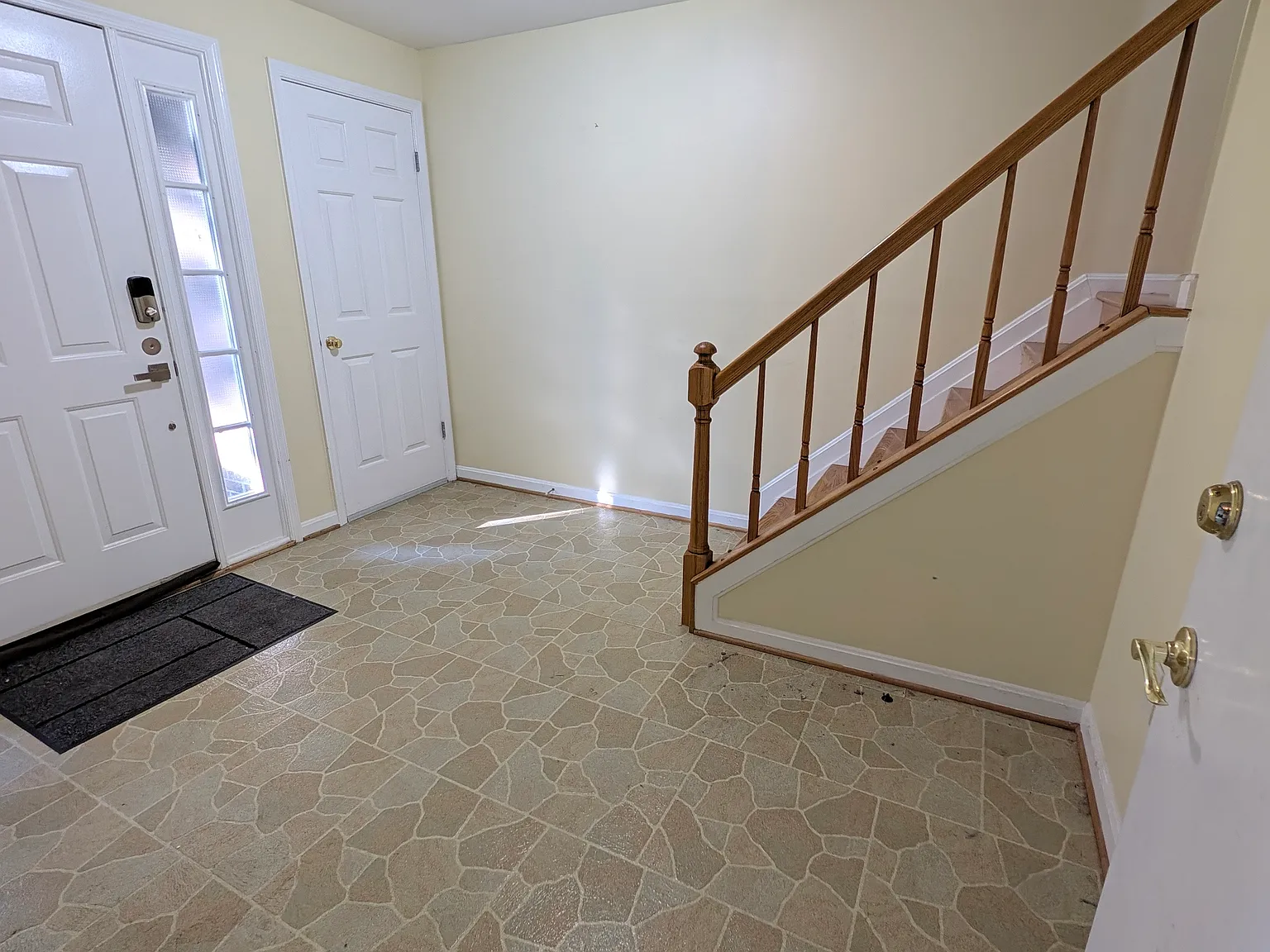 3 bed, 2.5 bath, 1584 sqft, $2,800 — Photo 3