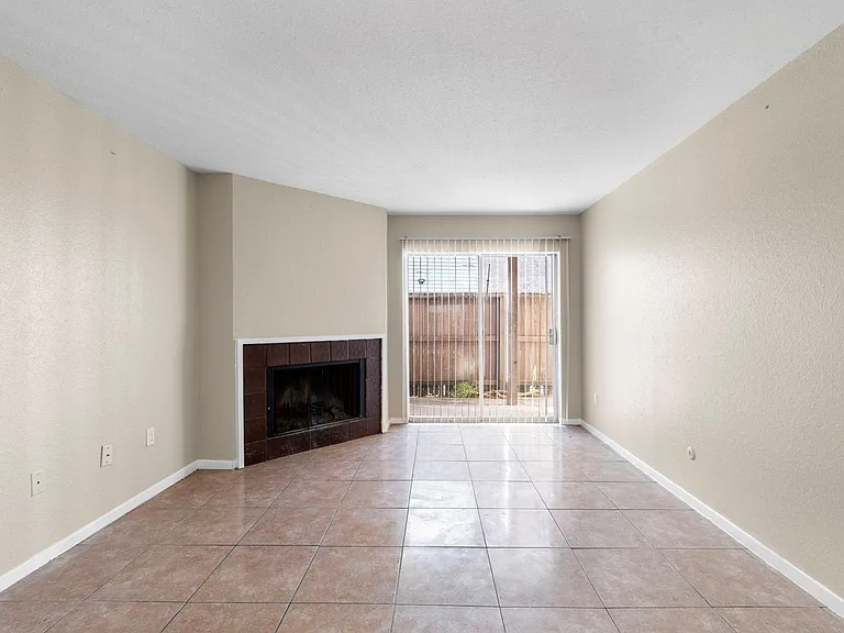 9350 Country Creek Dr #52 — Photo 8