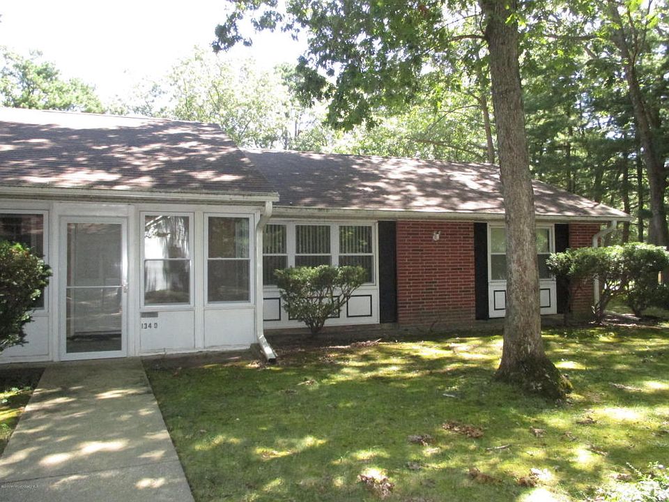 1st image of 134D Farrington Ct #134D