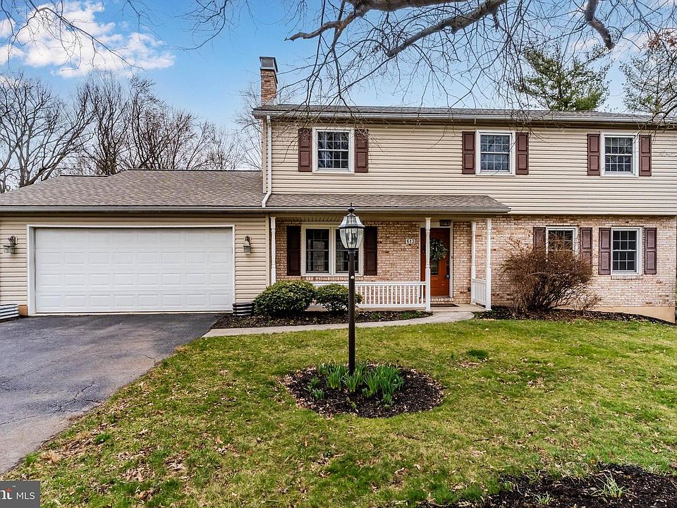 1st image of 613 Fairway Dr