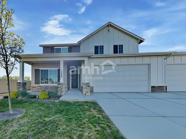 1029 N Barkvine Ave, Star, ID 83669