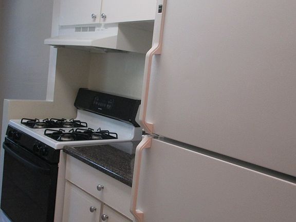 3rd image of 2 Hasbrouck Dr APT D