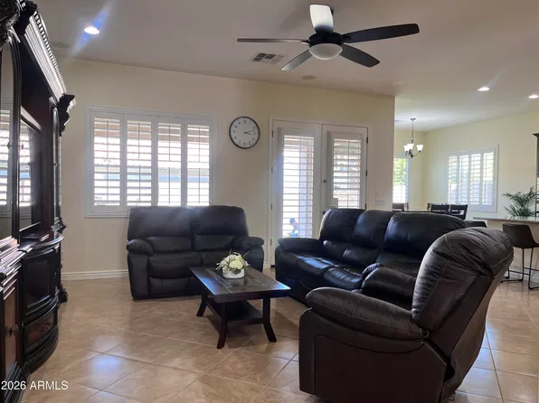 2208 E Indian Wells Dr, Gilbert, AZ 85298