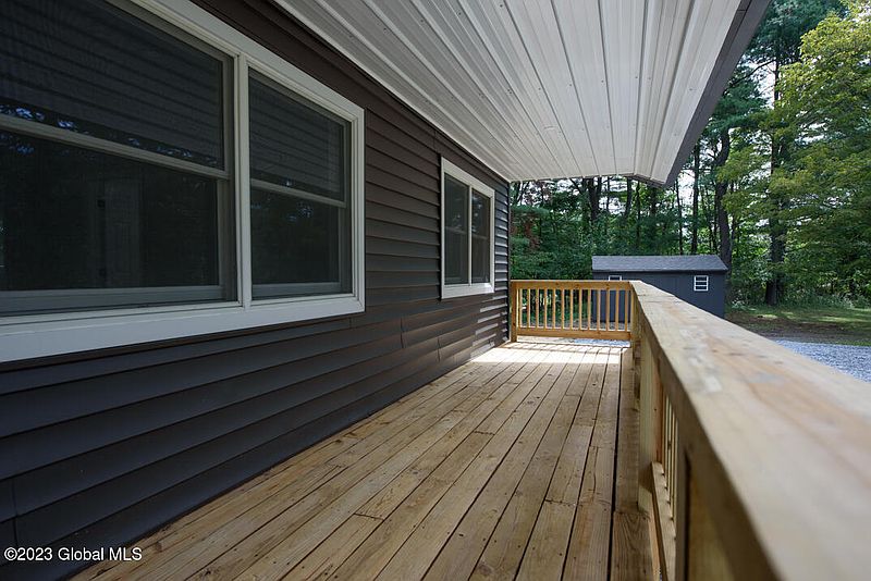 5th image of 290 Blodgett Hill Road
