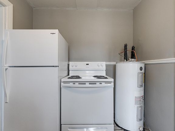 4th image of 1301 Nelwood Dr