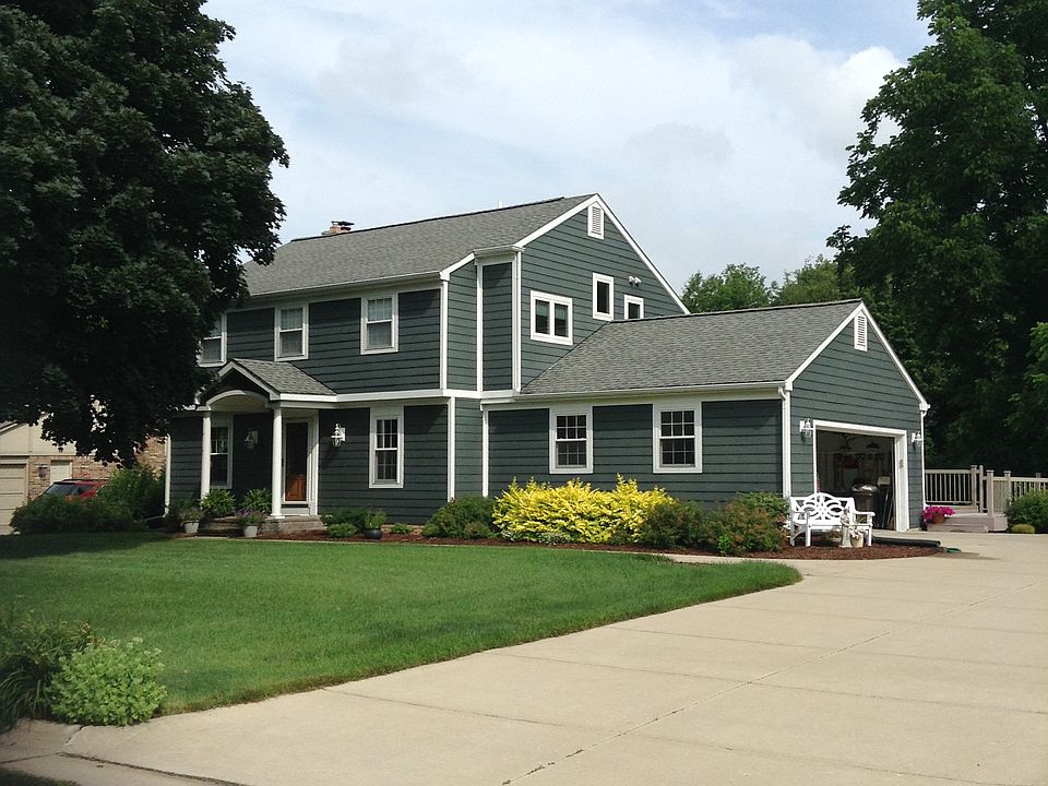 1st image of 47950 Brewster Ct