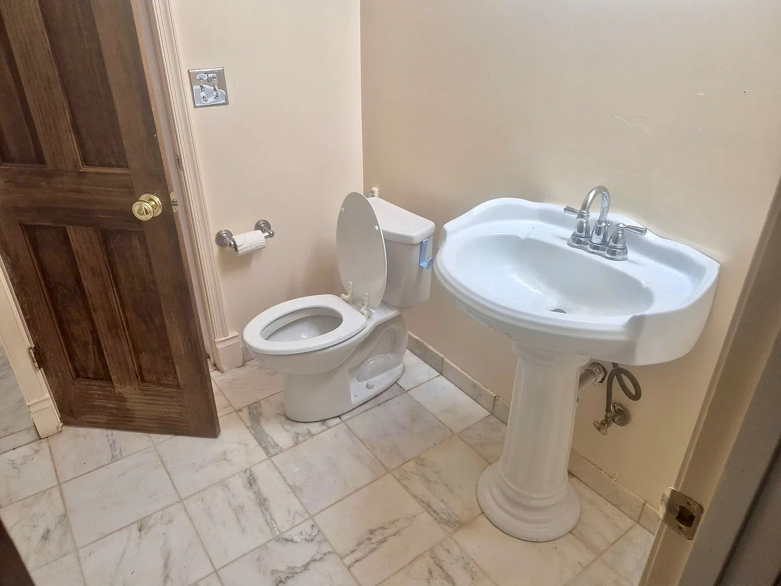 Sydenham Farm Ln, Remington — Photo 4