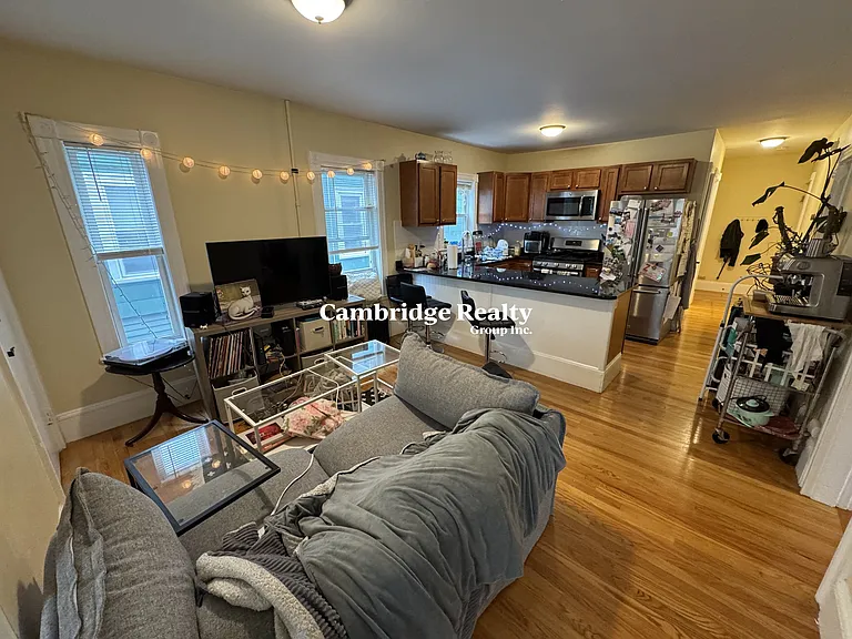 42-44 Gorham St #2T — Photo 4