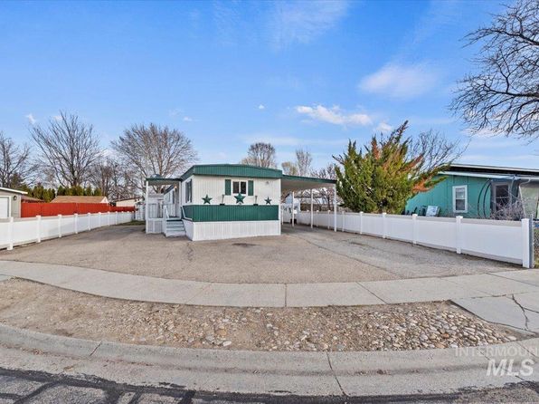 157 S Sunlight Ave, Star, ID 83669