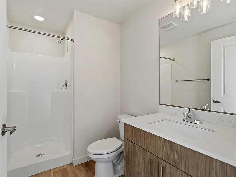 Evergreen Peak Apartments — Photo 11