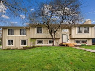 9950 Garrison Way, Eden Prairie, MN 55347