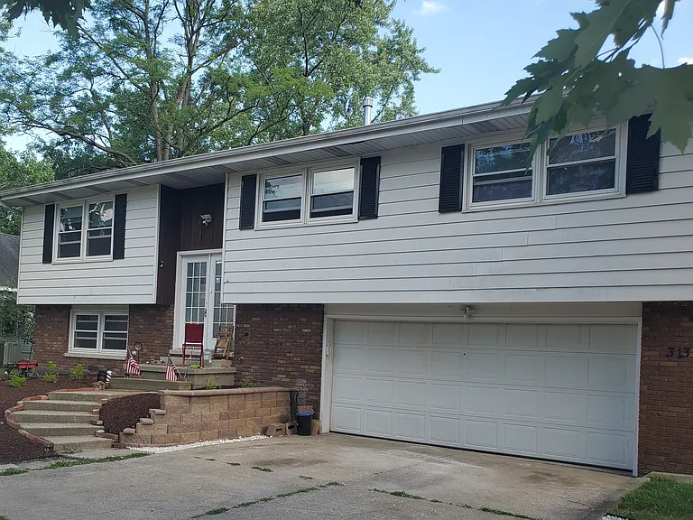 313 W Church St — Photo 1