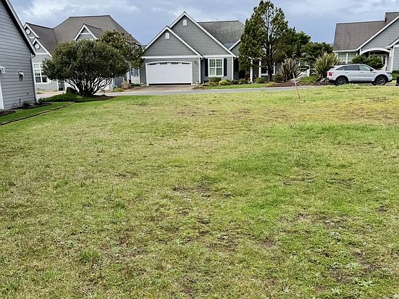 5th image of 5725 SW Arbor Dr