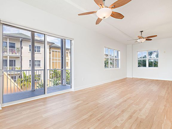 4th image of 3940 N Flagler Drive #306