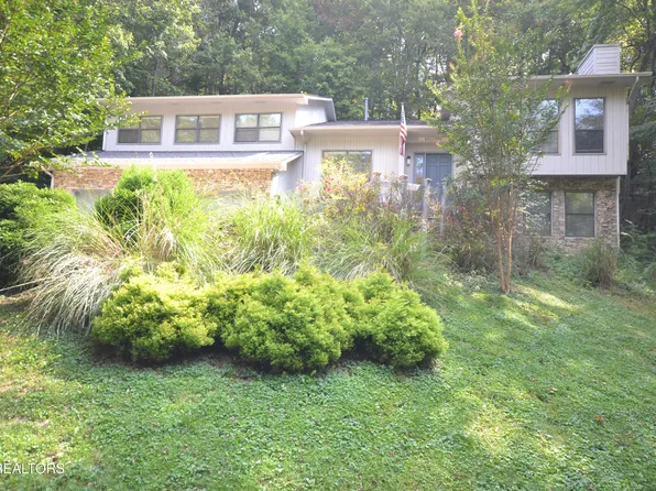 102 Greywood Pl, Oak Ridge, TN 37830