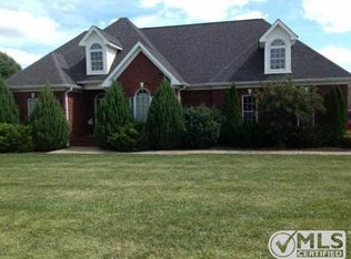 2301 Westgate Ct, Columbia, TN 38401