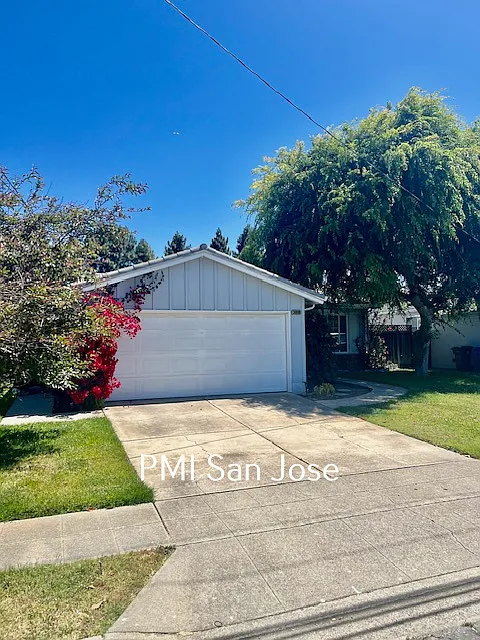 36090 Sandalwood St photo 1