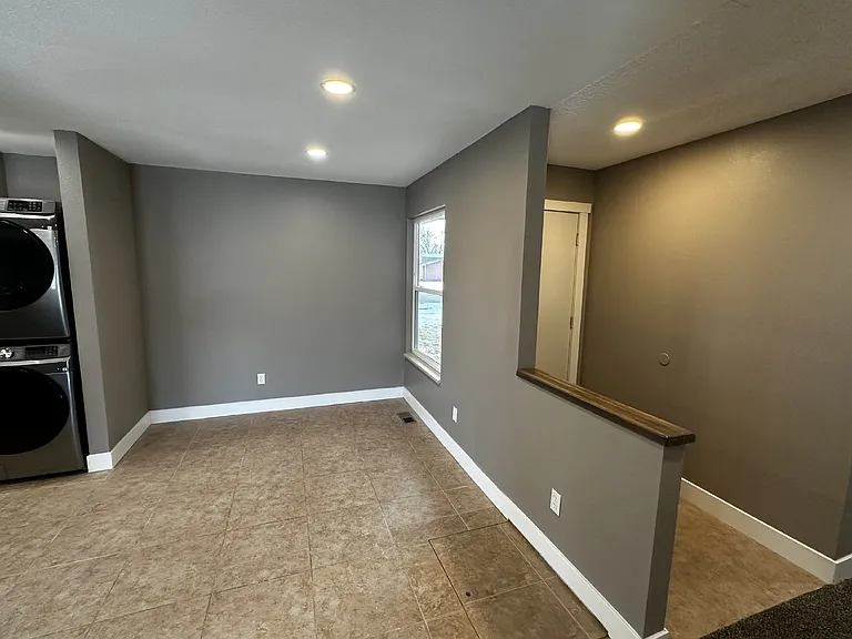 3231 S Garland Way — Photo 4