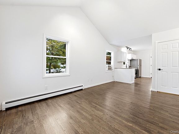 5th image of 34 Whitestone Road